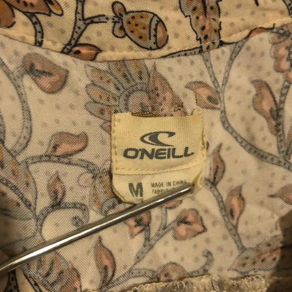 O'Neill Cream and Brown Patterned Top - Picture 2 of 9